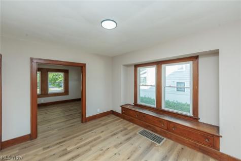 2233 E 33rd Street Lorain OH 44055