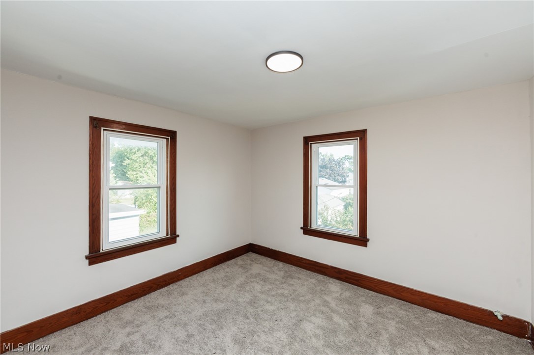 2233 E 33rd Street Lorain OH 44055