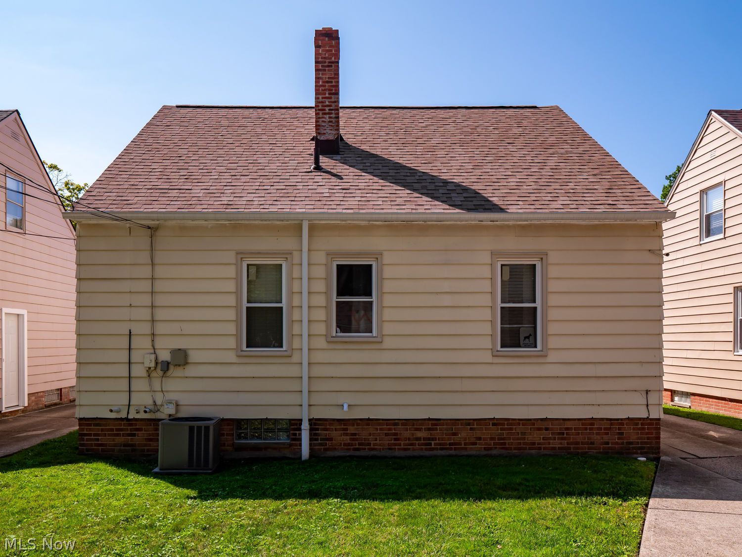 4213 Hinsdale Road South Euclid OH 44121