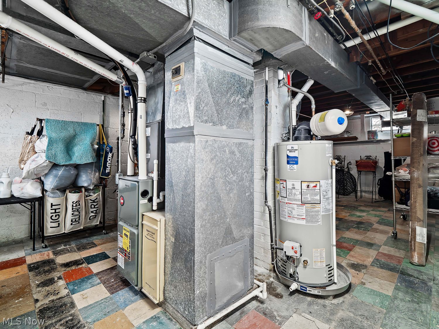 4213 Hinsdale Road South Euclid OH 44121