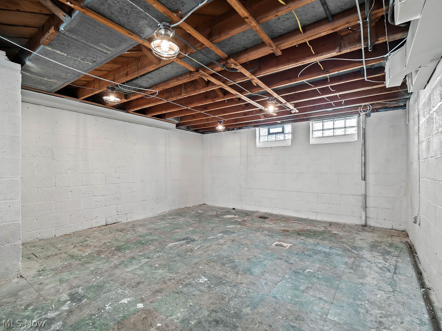 4213 Hinsdale Road South Euclid OH 44121