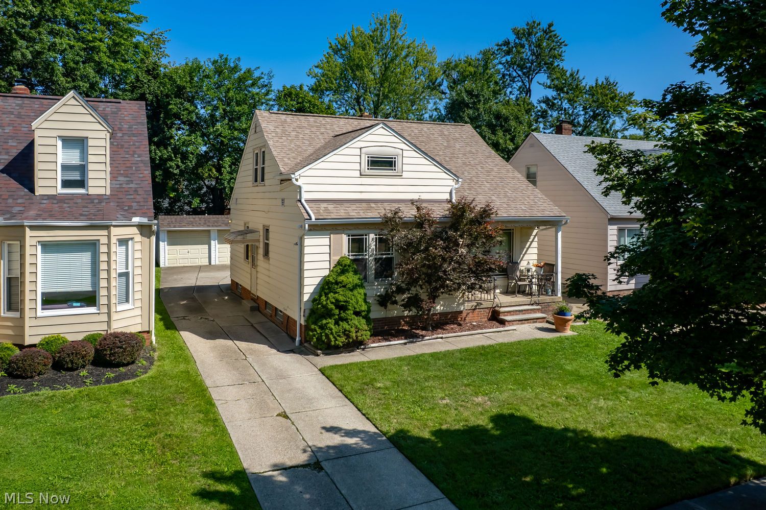 4213 Hinsdale Road South Euclid OH 44121