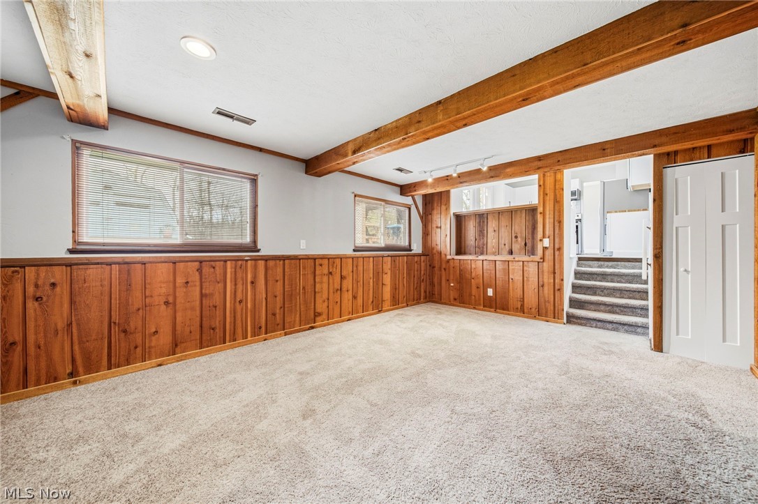 562 Vesely Court Eastlake OH 44095