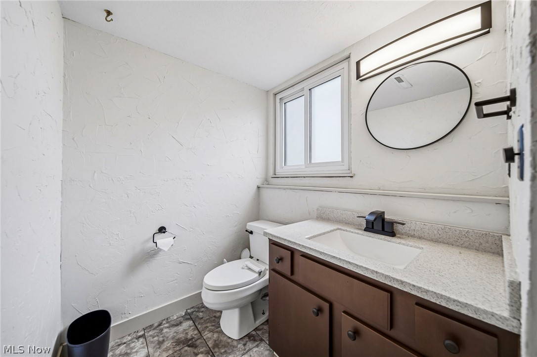562 Vesely Court Eastlake OH 44095