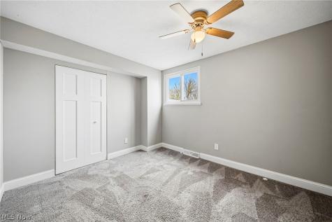 562 Vesely Court Eastlake OH 44095