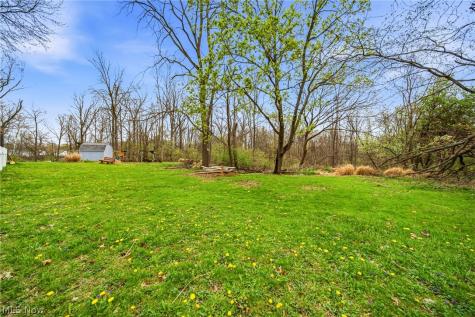 562 Vesely Court Eastlake OH 44095