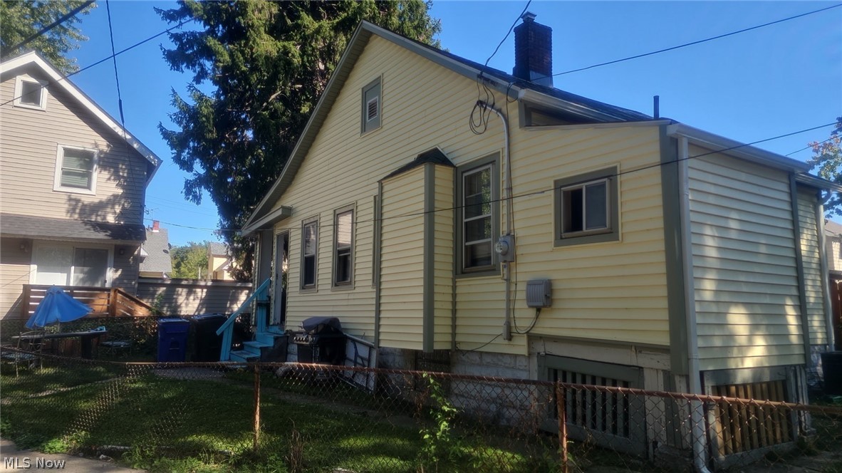 1294 W 93rd Street W Cleveland OH 44102