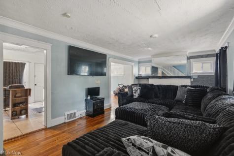 3288 Beechwood Avenue Cleveland Heights OH 44118