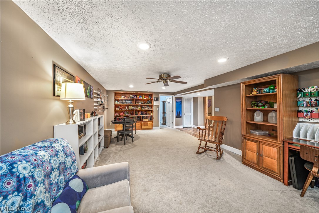114 S Point Drive Avon Lake OH 44012