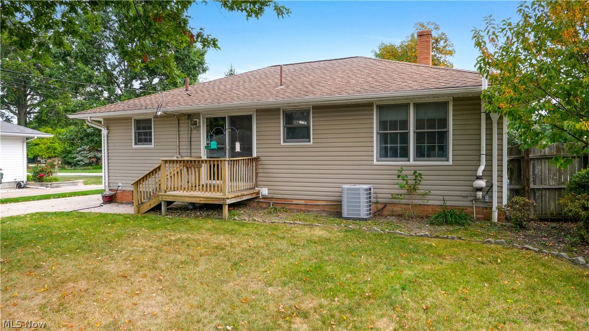 114 S Point Drive Avon Lake OH 44012