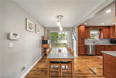 114 S Point Drive Avon Lake OH 44012