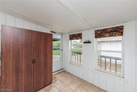 13515 Heatherwood Drive Brook Park OH 44142