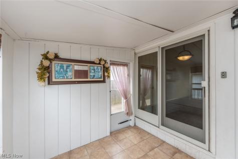13515 Heatherwood Drive Brook Park OH 44142