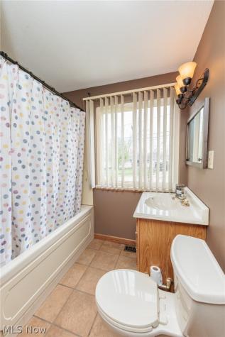 13515 Heatherwood Drive Brook Park OH 44142