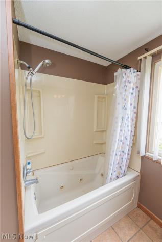 13515 Heatherwood Drive Brook Park OH 44142