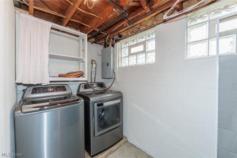 13515 Heatherwood Drive Brook Park OH 44142