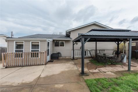 13515 Heatherwood Drive Brook Park OH 44142