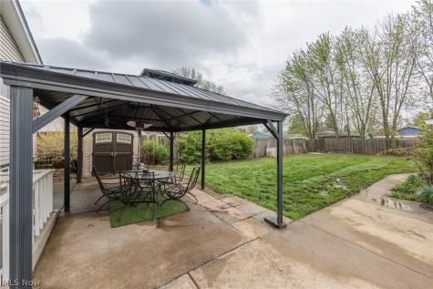 13515 Heatherwood Drive Brook Park OH 44142