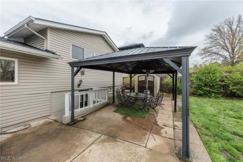 13515 Heatherwood Drive Brook Park OH 44142