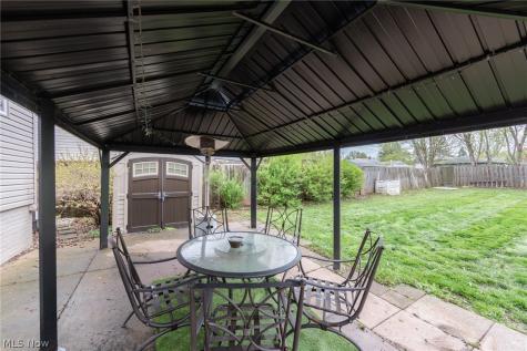 13515 Heatherwood Drive Brook Park OH 44142