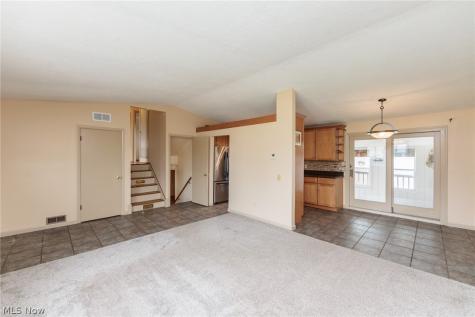 13515 Heatherwood Drive Brook Park OH 44142