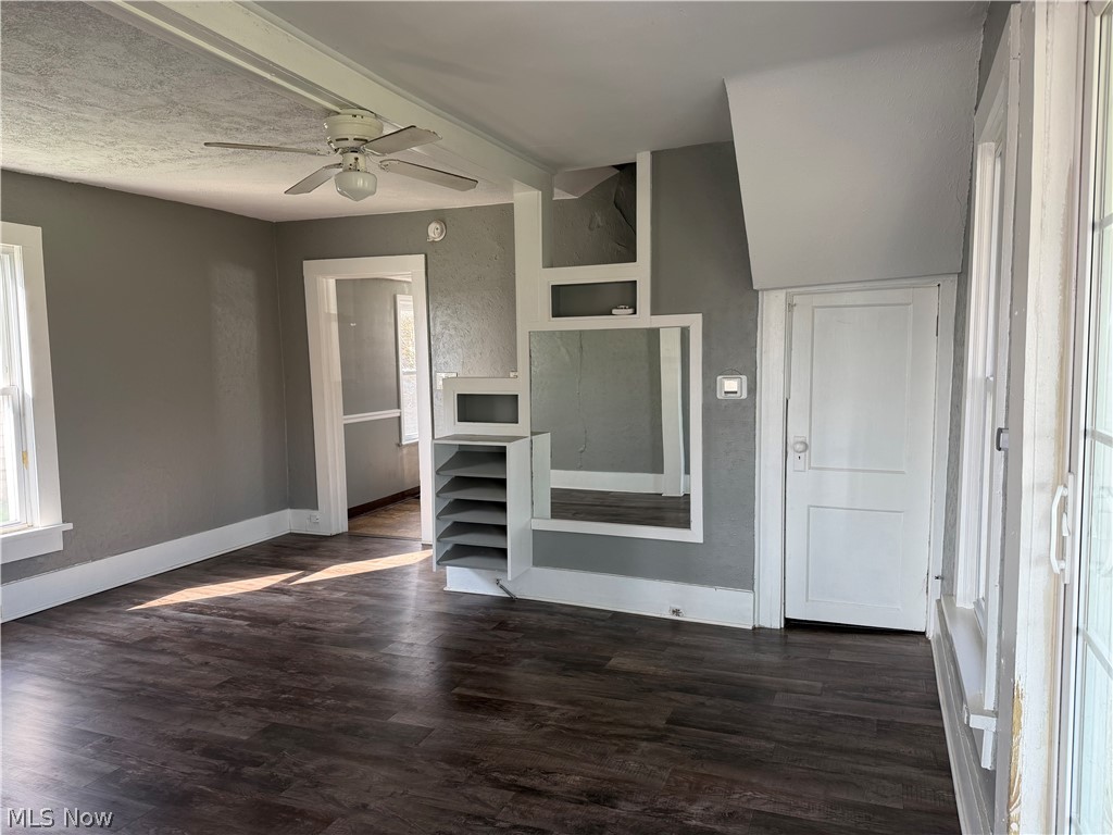 824 Goshen Avenue SE New Philadelphia OH 44663