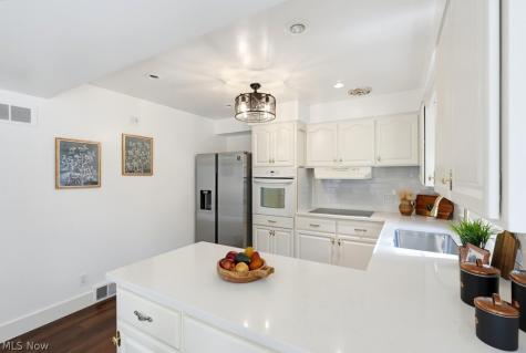 113 Pinehurst Road Munroe Falls OH 44262