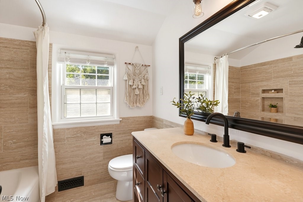 113 Pinehurst Road Munroe Falls OH 44262