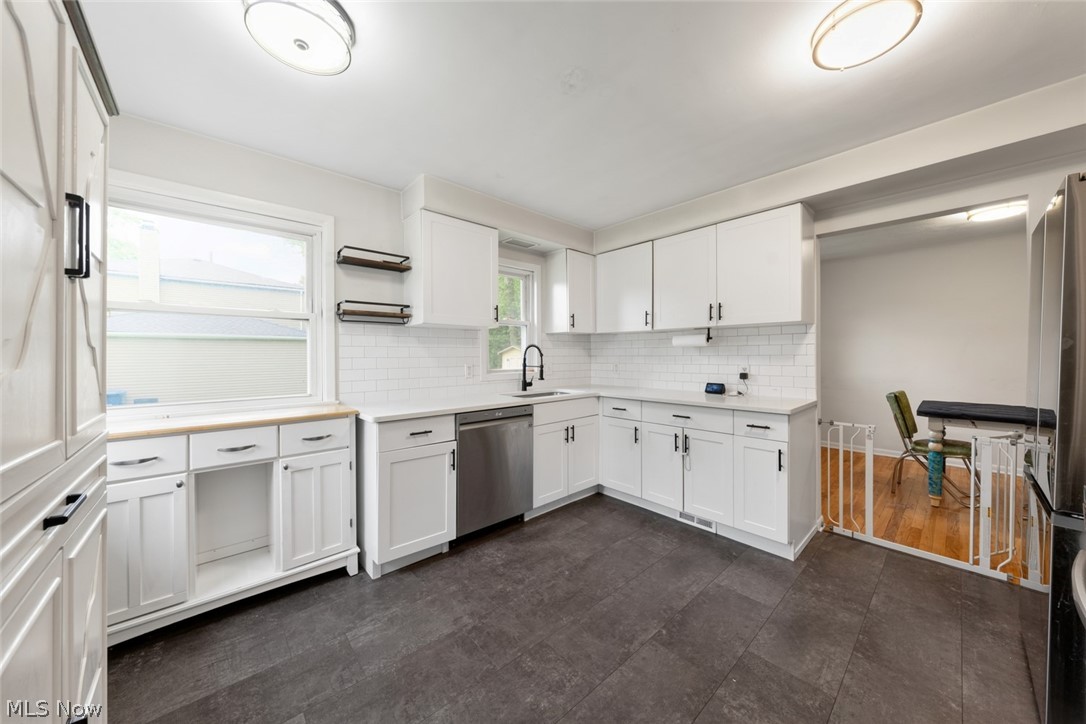 4223 Canterbury Road North Olmsted OH 44070