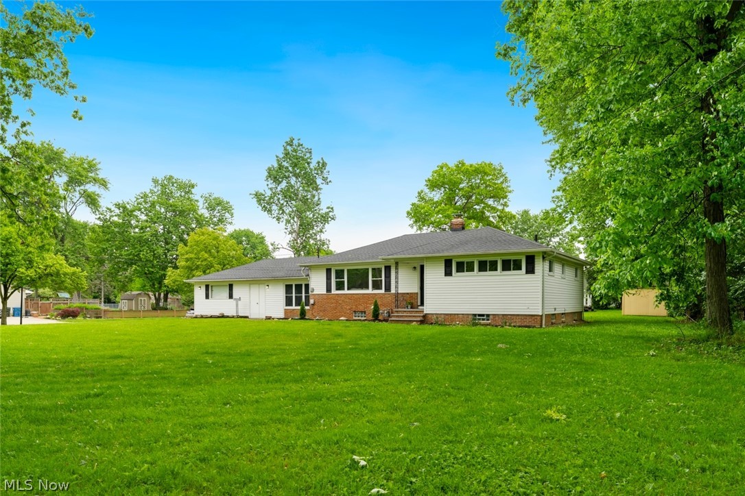 4223 Canterbury Road North Olmsted OH 44070