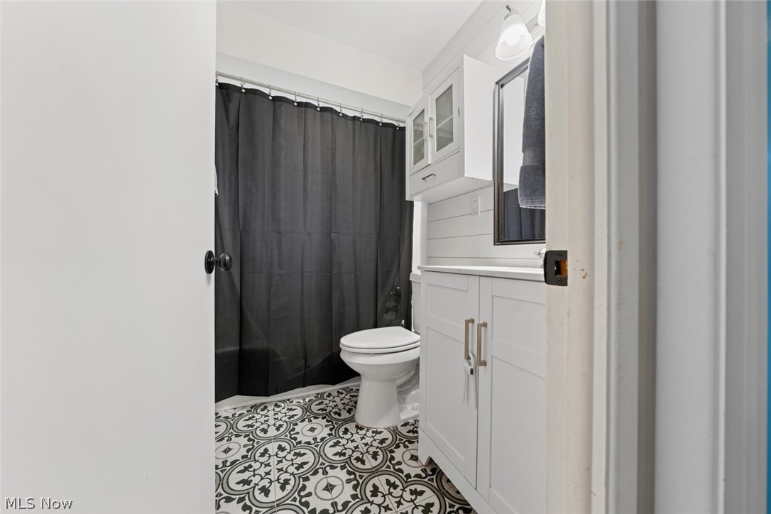 4223 Canterbury Road North Olmsted OH 44070