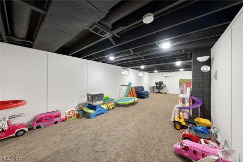4223 Canterbury Road North Olmsted OH 44070