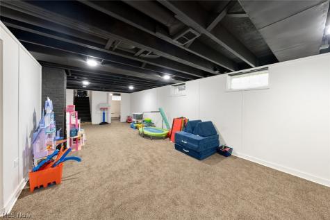 4223 Canterbury Road North Olmsted OH 44070