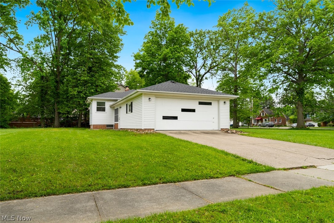 4223 Canterbury Road North Olmsted OH 44070