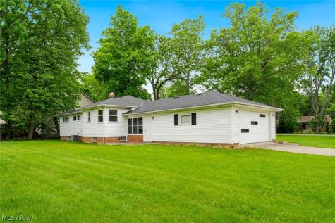 4223 Canterbury Road North Olmsted OH 44070