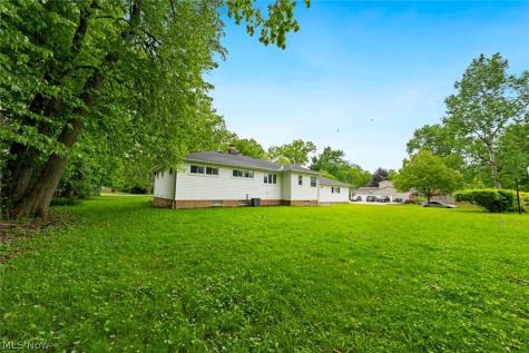 4223 Canterbury Road North Olmsted OH 44070