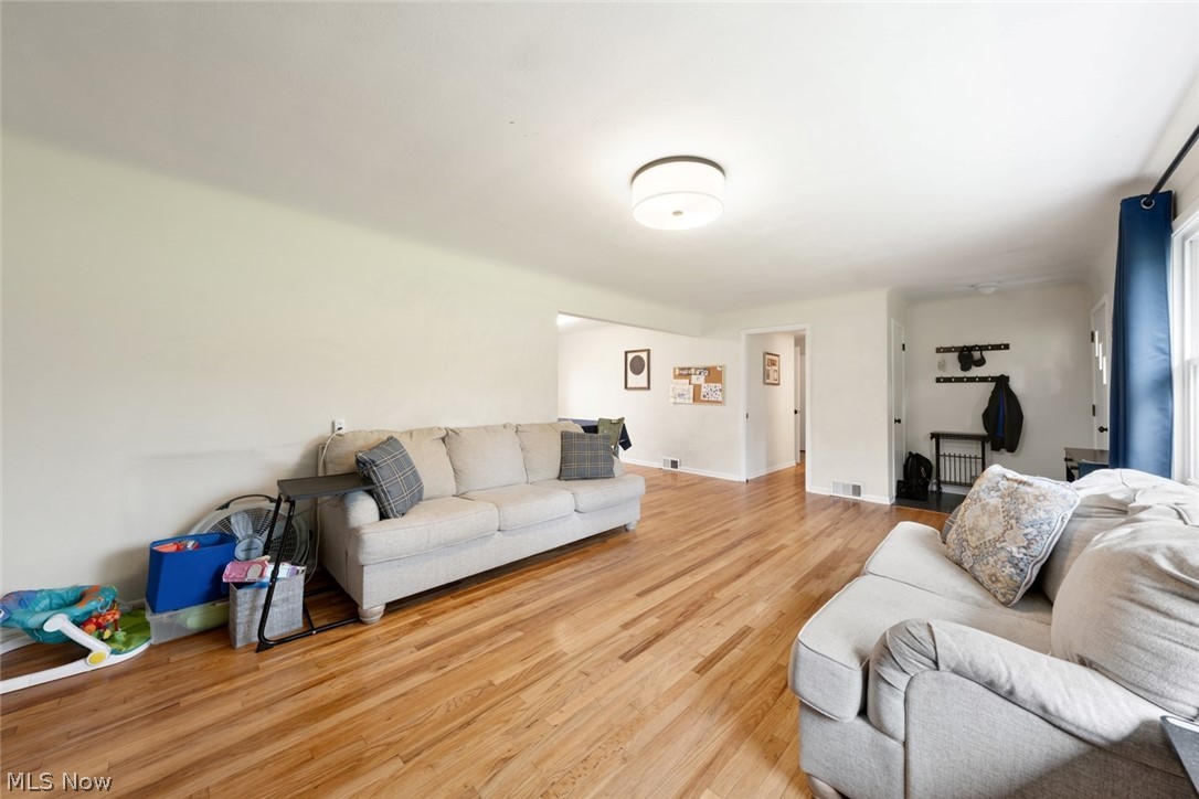 4223 Canterbury Road North Olmsted OH 44070
