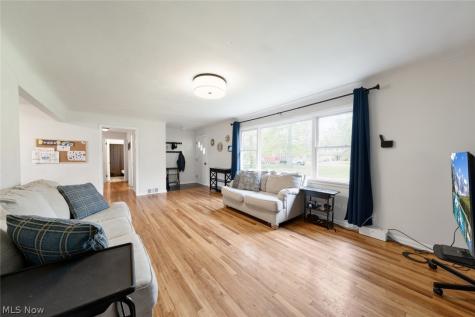 4223 Canterbury Road North Olmsted OH 44070