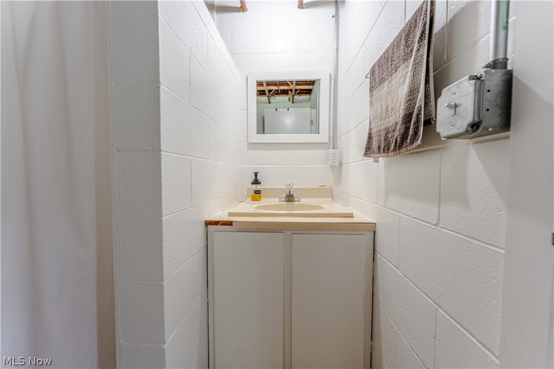 50117 Township Road 215 Fresno OH 43824