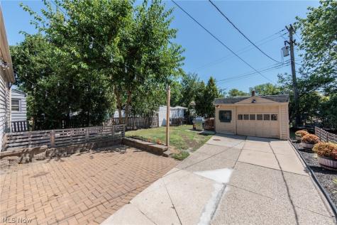 15308 Maplewood Avenue Maple Heights OH 44137