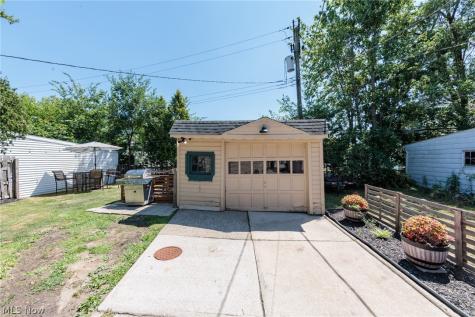 15308 Maplewood Avenue Maple Heights OH 44137