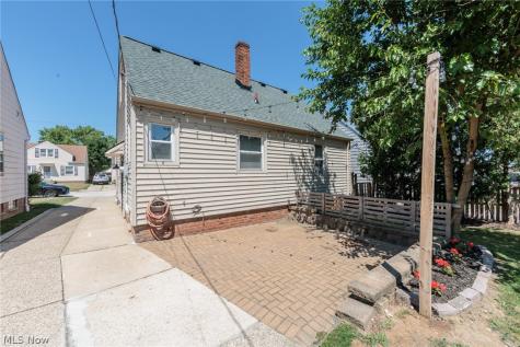 15308 Maplewood Avenue Maple Heights OH 44137