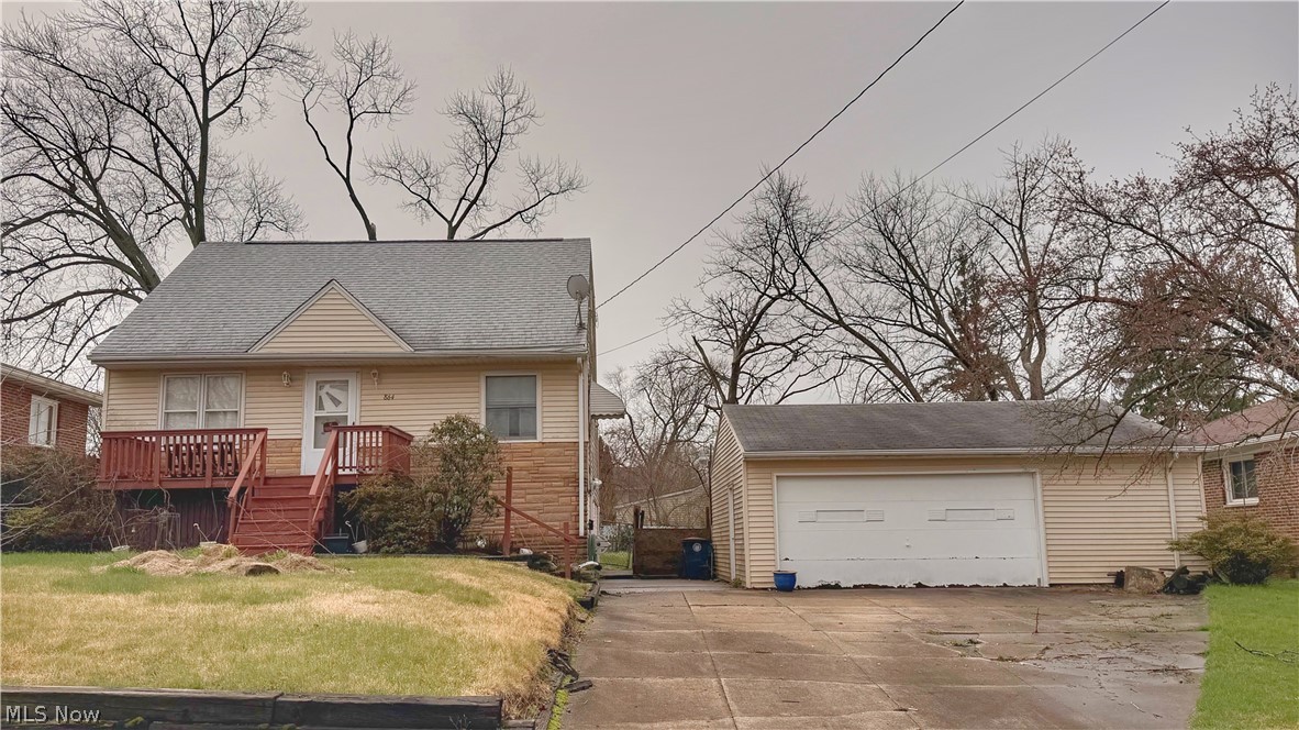 864 Lindsay Avenue Akron OH 44306