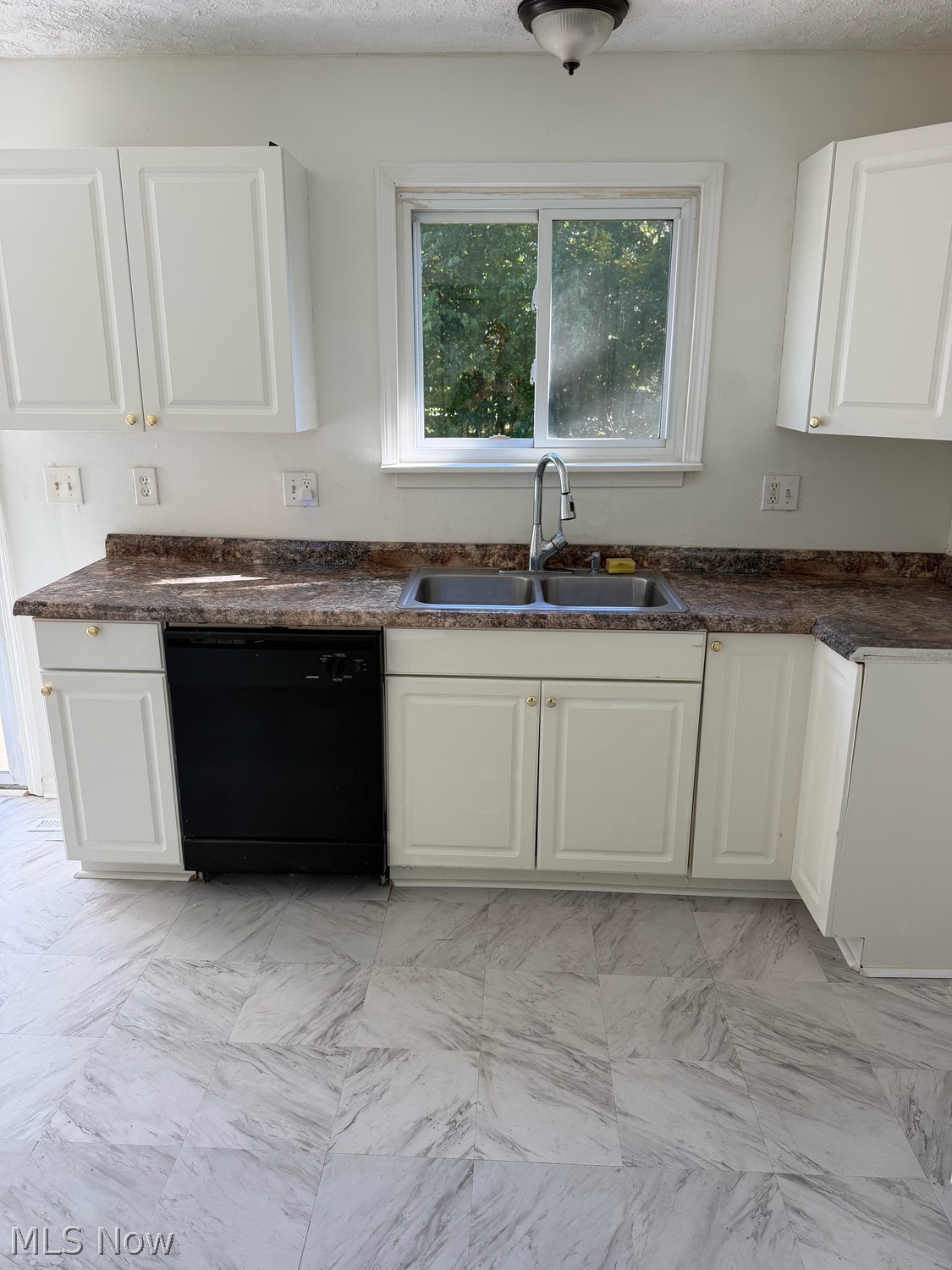 363 Harcourt Road Vermilion OH 44089