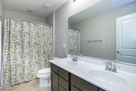 531 Arboretum Drive Brunswick OH 44212