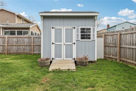 471 Tulip Trail Wadsworth OH 44281