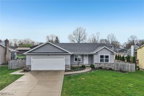 471 Tulip Trail Wadsworth OH 44281
