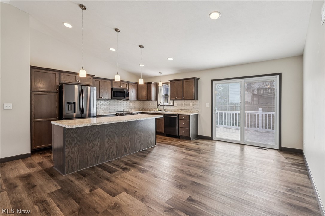 471 Tulip Trail Wadsworth OH 44281
