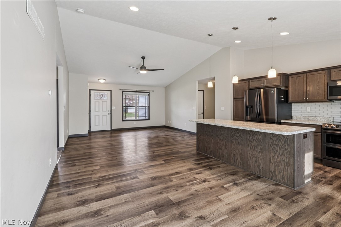 471 Tulip Trail Wadsworth OH 44281