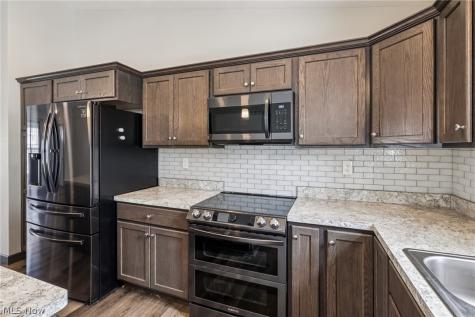471 Tulip Trail Wadsworth OH 44281